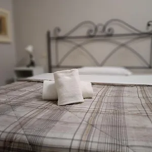 2* Bed and breakfast 6 Keys